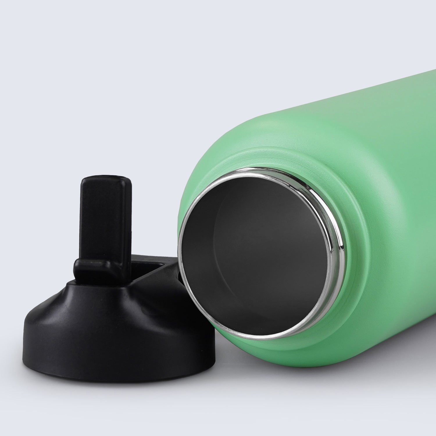 Close-Up Shot of the TRNR Sports  Bottle (Mint) 946 ml | Opened Lid | Featuring Stainless Steel Double Insulation